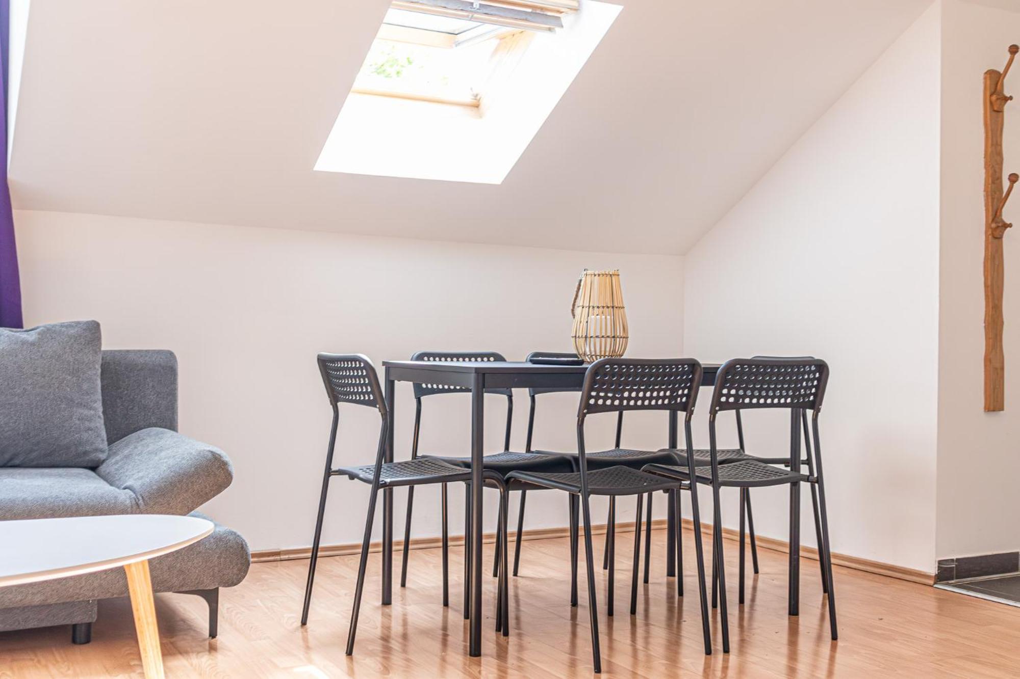 Spacious 2Br Apt Great Location - Near Schoenbrunn Виена Екстериор снимка