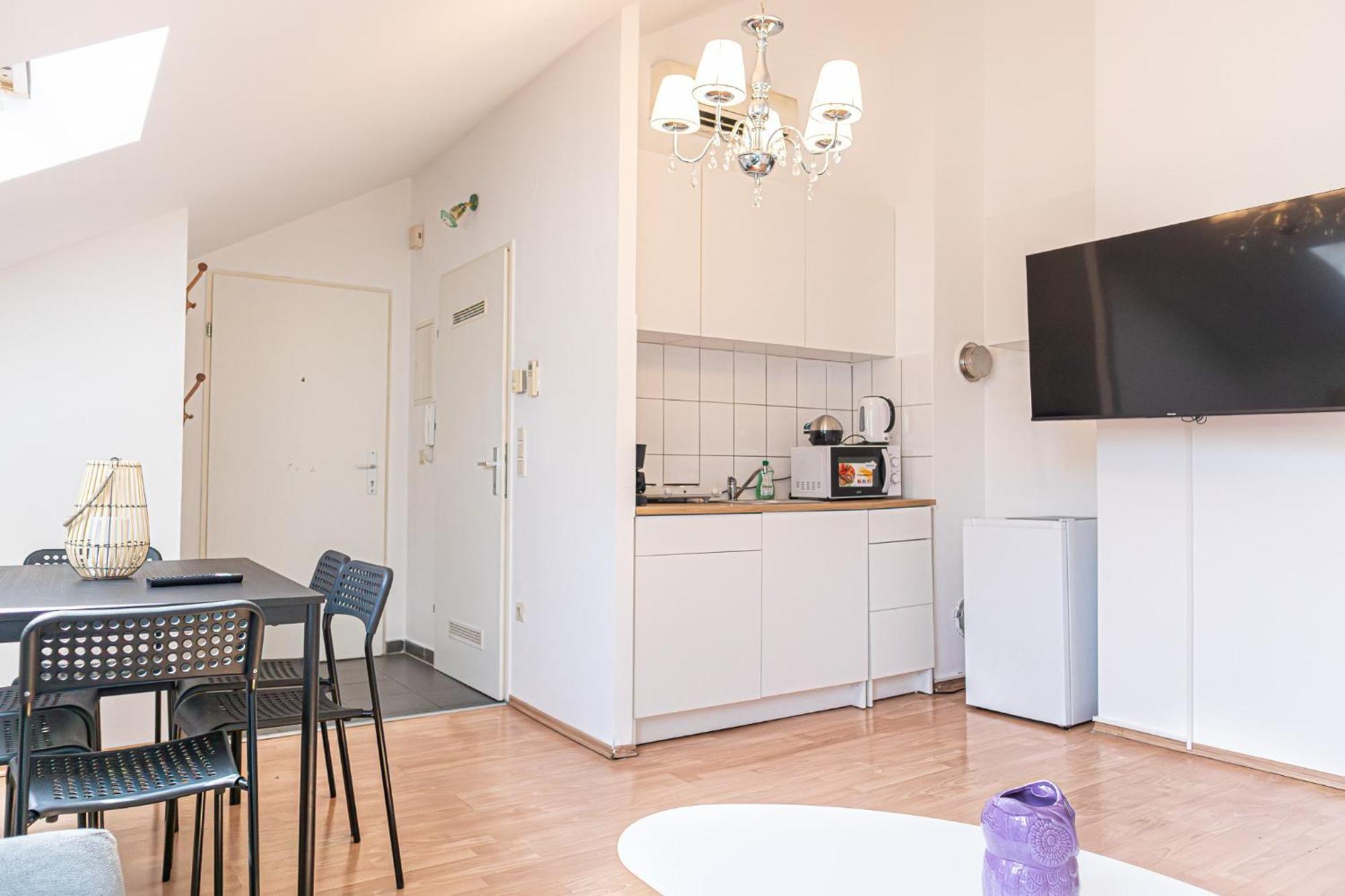 Spacious 2Br Apt Great Location - Near Schoenbrunn Виена Екстериор снимка