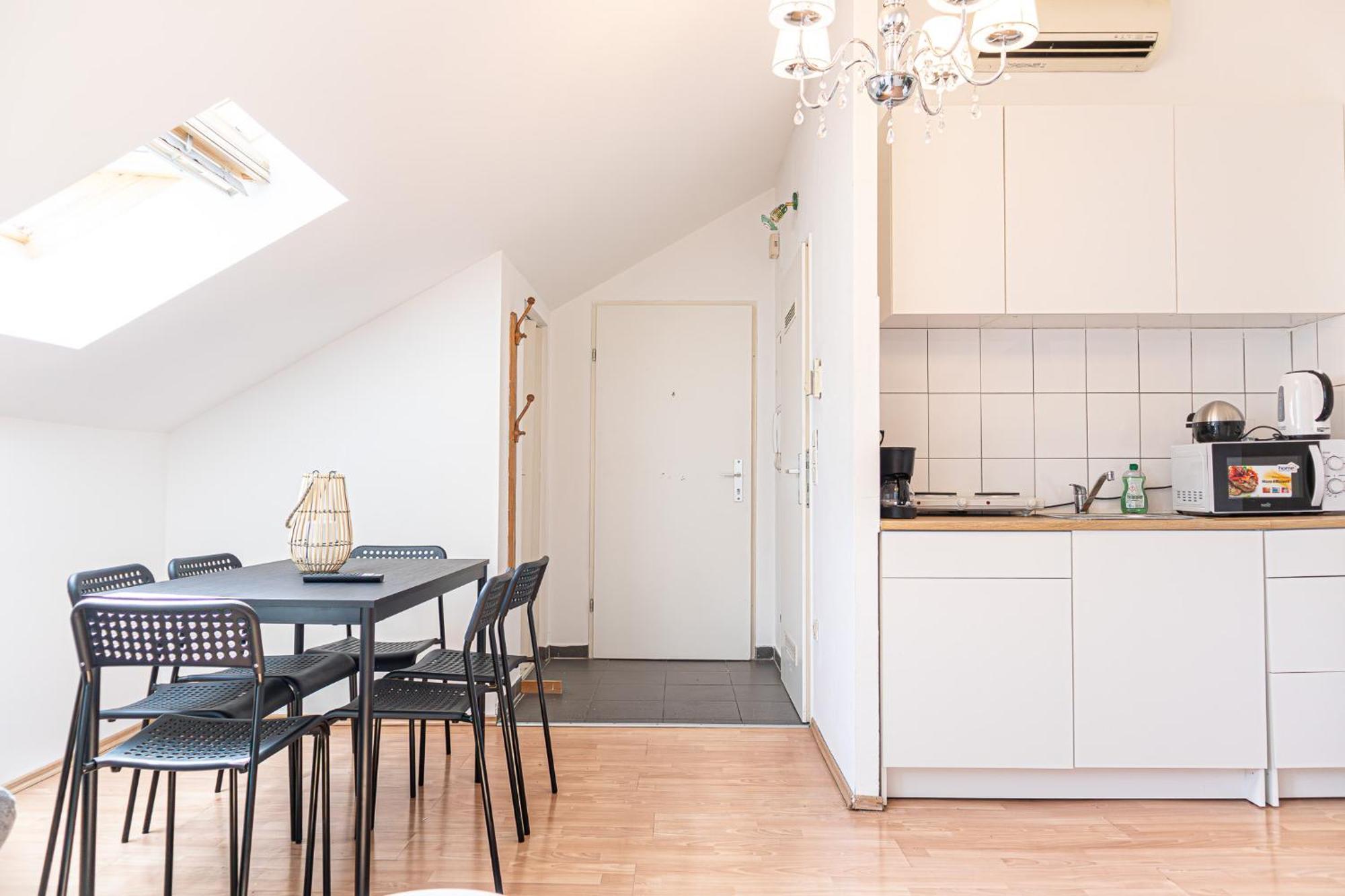 Spacious 2Br Apt Great Location - Near Schoenbrunn Виена Екстериор снимка